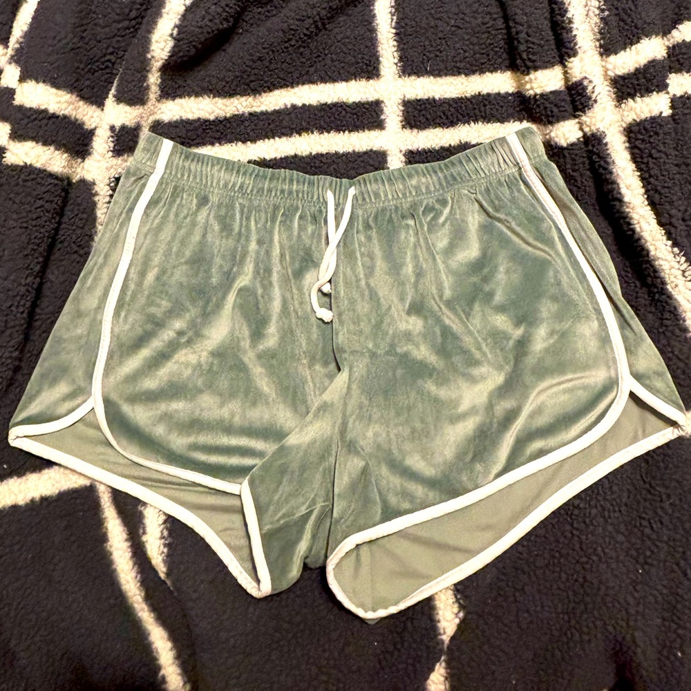 SO Teal Velvet Lounge Life Shorts in size XL
